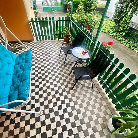 Grany'S Retro Guesthouse Near Budapest Airport Vecsés Dış mekan fotoğraf