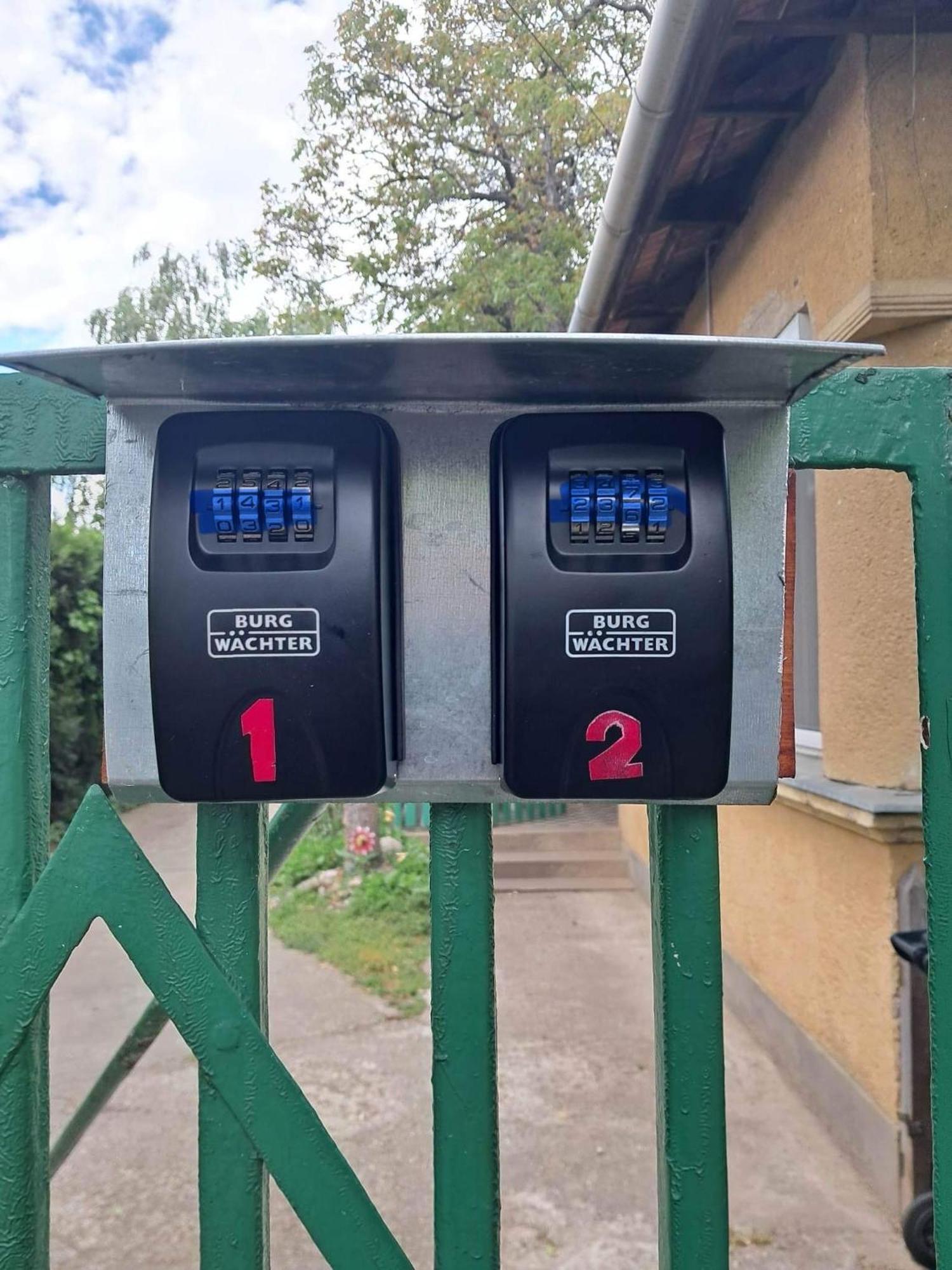 Grany'S Retro Guesthouse Near Budapest Airport Vecsés Dış mekan fotoğraf